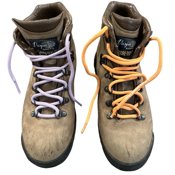 Vintage Vasque Gortex Hiking Boots‎ Size 8 Made in Italy Very Good Condition - Picture 1 of 5